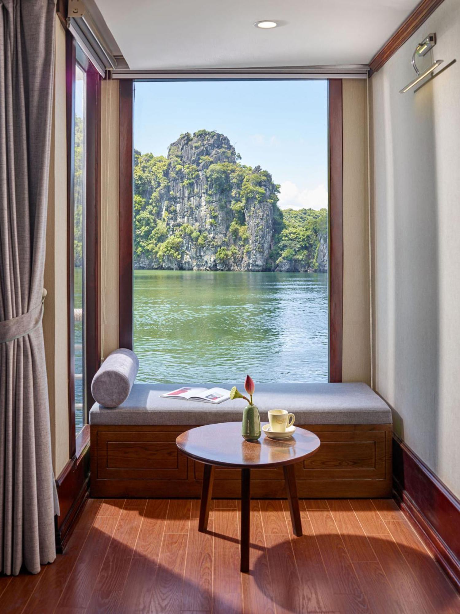 Le Journey Elegance Cruise Hotell Ha Long Exteriör bild