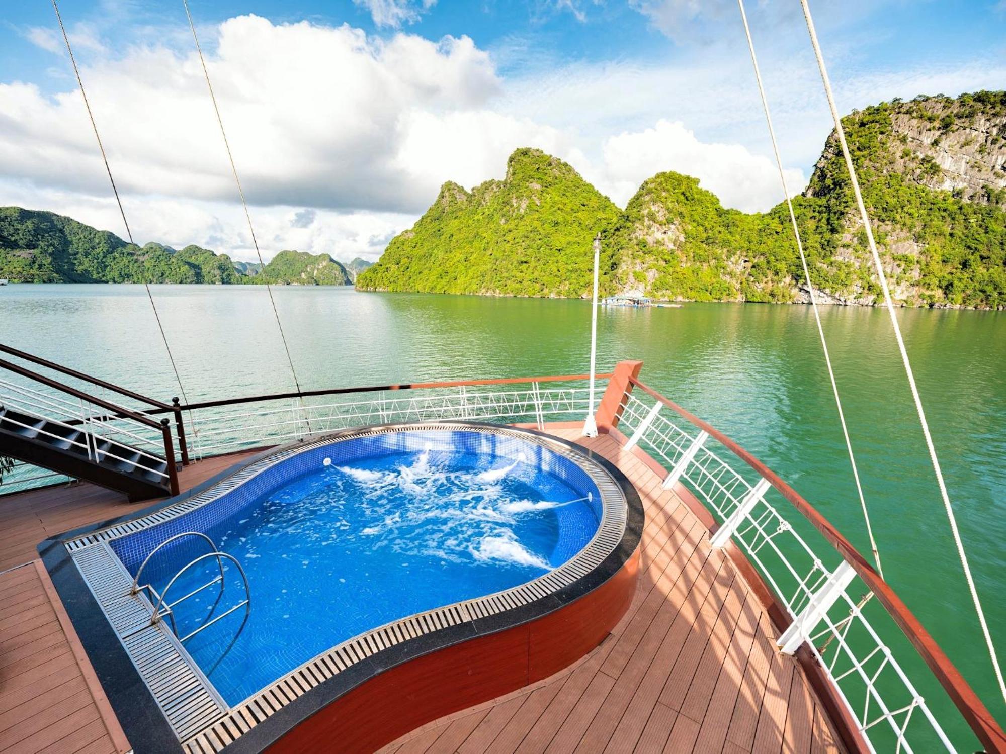 Le Journey Elegance Cruise Hotell Ha Long Exteriör bild