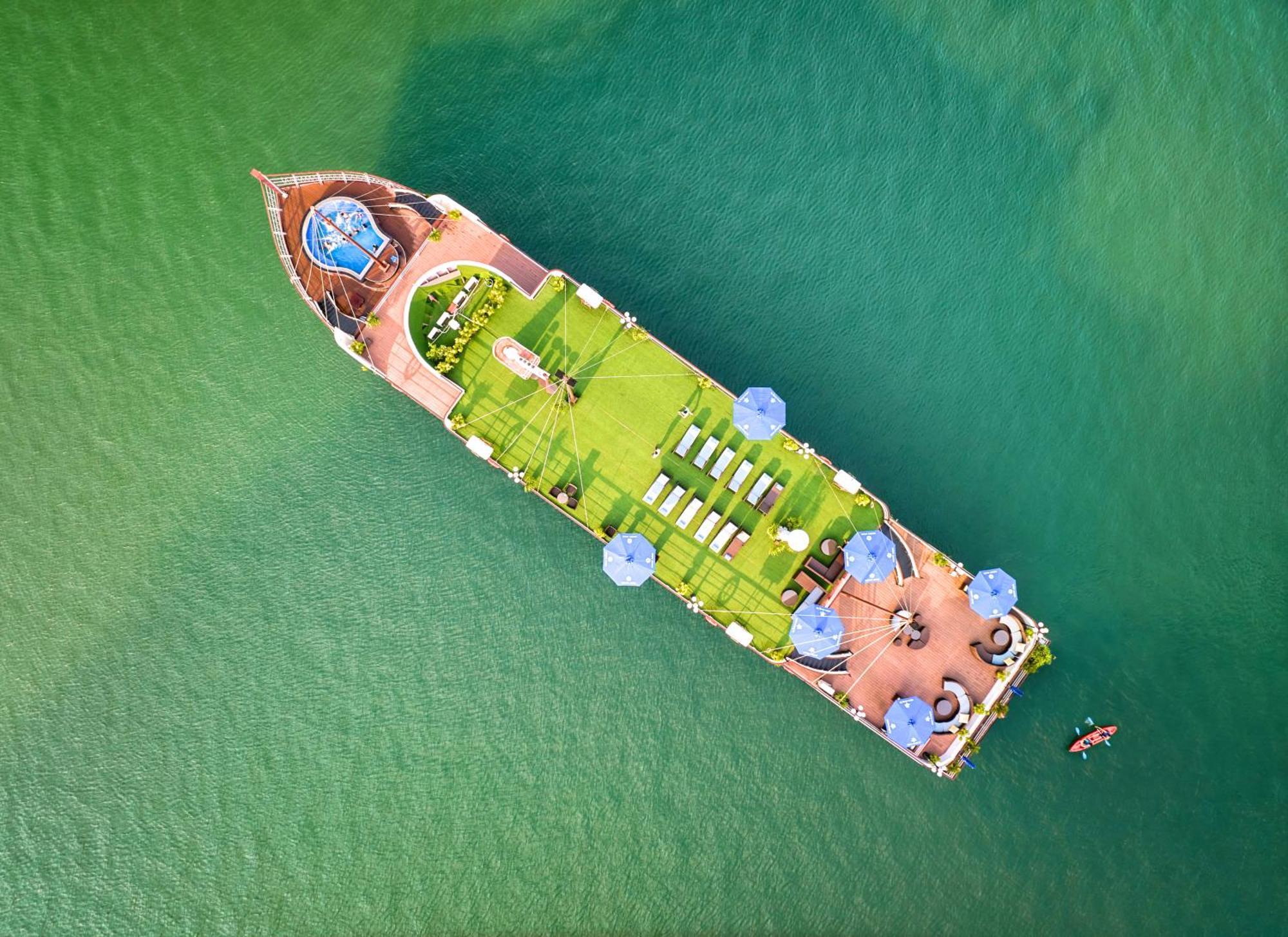 Le Journey Elegance Cruise Hotell Ha Long Exteriör bild