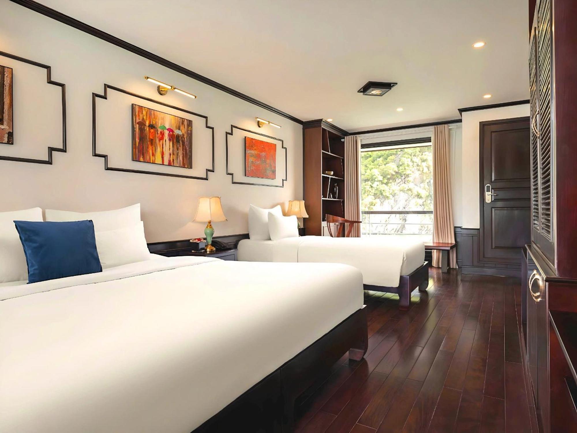 Le Journey Elegance Cruise Hotell Ha Long Exteriör bild
